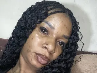 Nude webcam BellaPeter