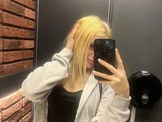 Livejasmin.com naked LauraMilk