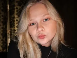 Hd shows LisaNait